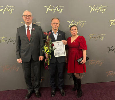 Divi “Daugavpils siltumtīkli” ilggadējie darbinieki saņem Goda rakstus Latvijas neatkarības proklamēšanas 107. gadadienā